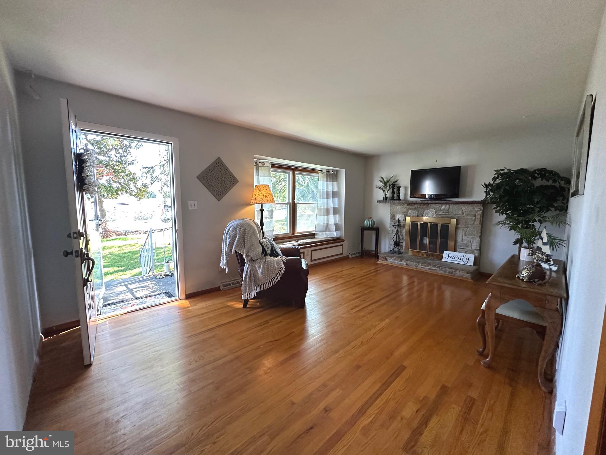 909 Seneca Park Road Baltimore, MD 21220 - Photo 11 of 47 Gallery Image 11