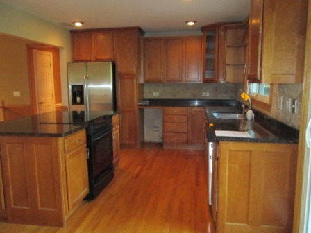 6118 Hilly Way Cary, IL 60013 - Photo 4 of 15