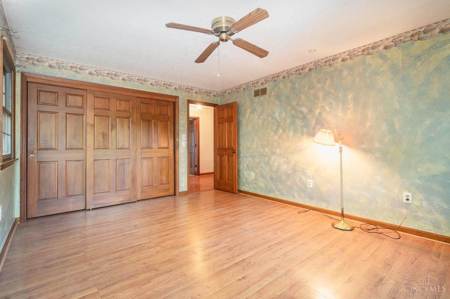 5479 Haft Road Cincinnati, OH 45247 - Photo 18 of 33 Gallery Image 18