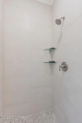 $379,900 | 2 Emerald Breeze Drive, Jackson, TN 38305