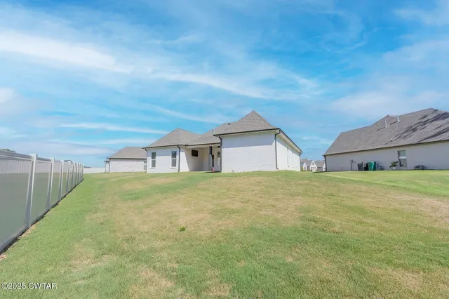 $379,900 | 2 Emerald Breeze Drive, Jackson, TN 38305