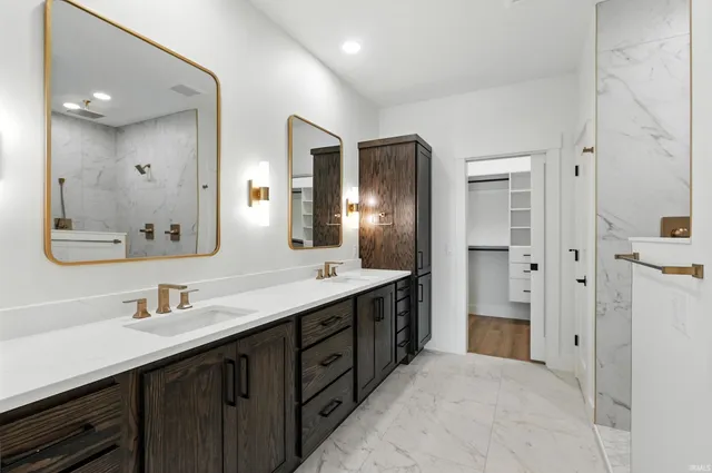 $719,900 | 1353 Cascata Trail, Huntertown, IN 46748