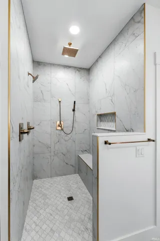 $719,900 | 1353 Cascata Trail, Huntertown, IN 46748