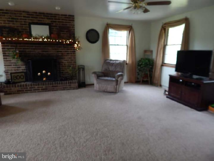459 Oley Road Fleetwood, PA 19522 - Photo 8 of 23 Gallery Image 8