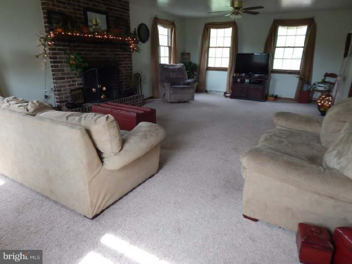 459 Oley Road Fleetwood, PA 19522 - Photo 9 of 23 Gallery Image 9