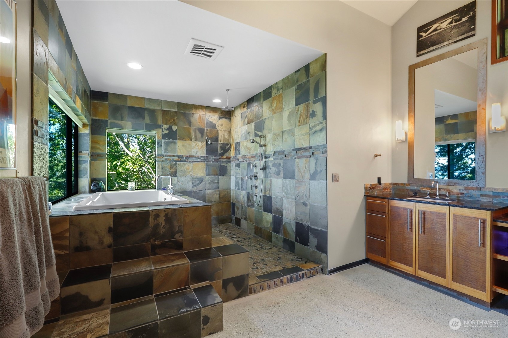 14070 Sandy Hook Road Northeast Poulsbo, WA 98370 - Photo 20 of 39 Gallery Image 20
