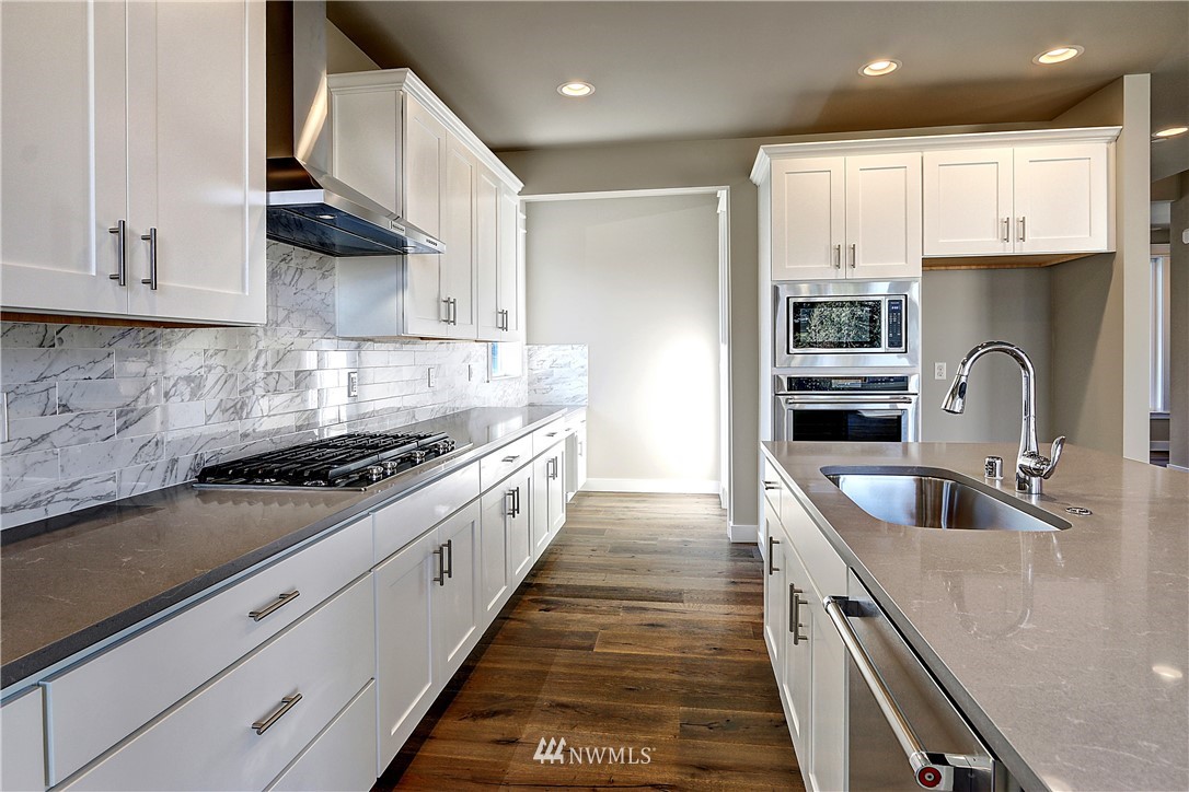 2635 236th Street Southeast Bothell, WA 98021 - Photo 5 of 21