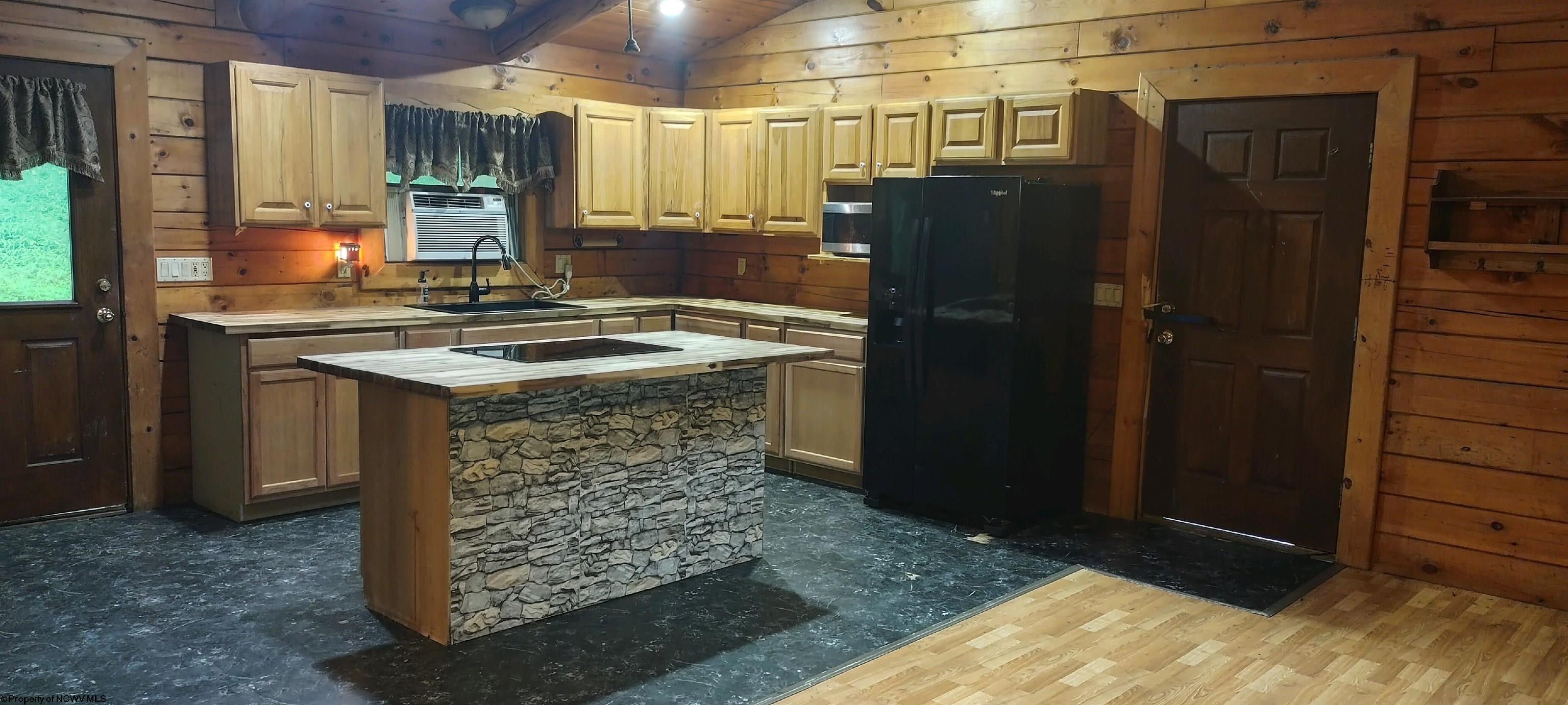 90 Sierra Farm Road Morgantown, WV 26501 - Photo 2 of 4 Gallery Image 2