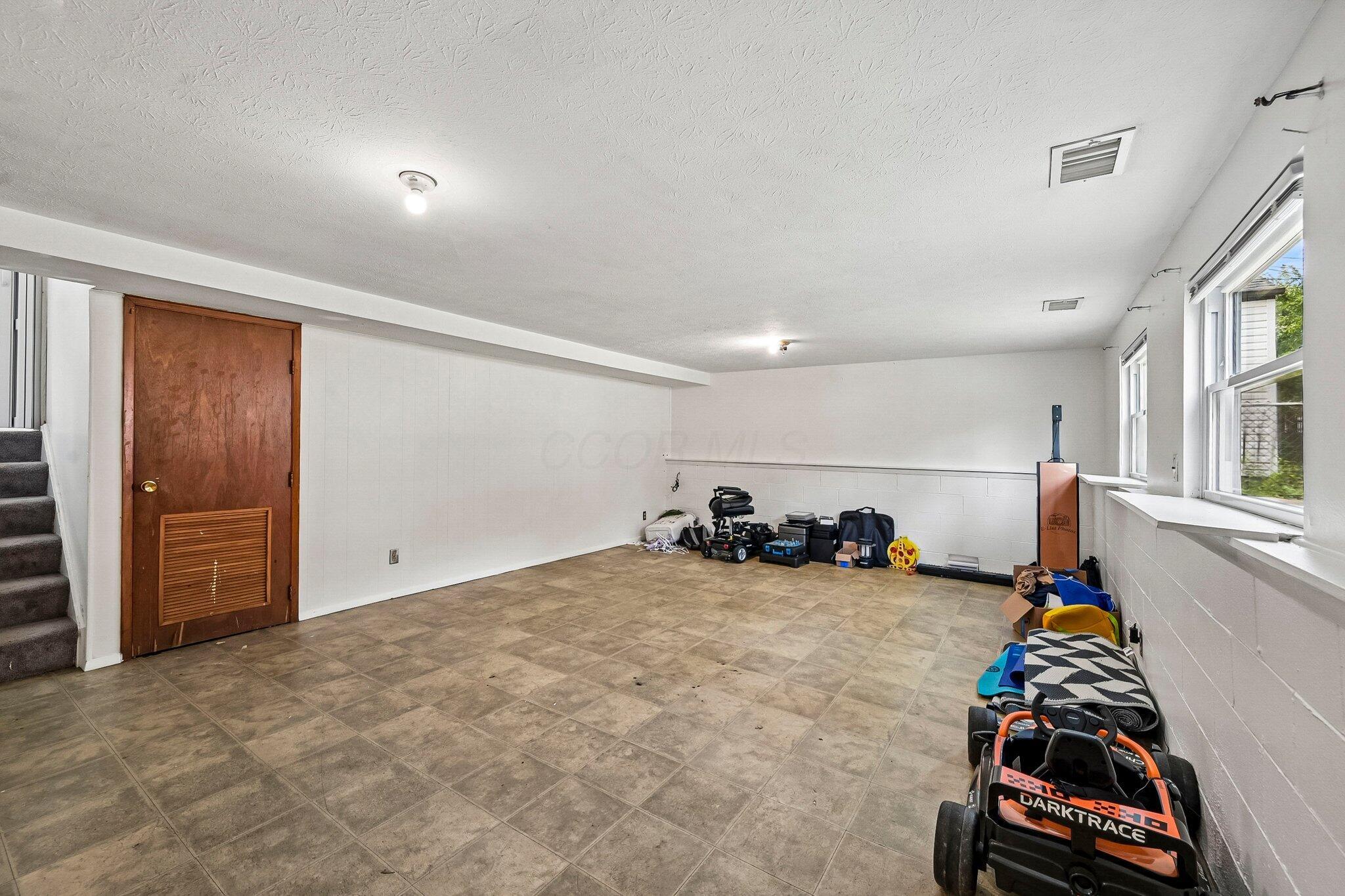 3206 Penfield Road Columbus, OH 43227 - Photo 27 of 44 27-web-or-mls-Penfield Rd-S1109-027