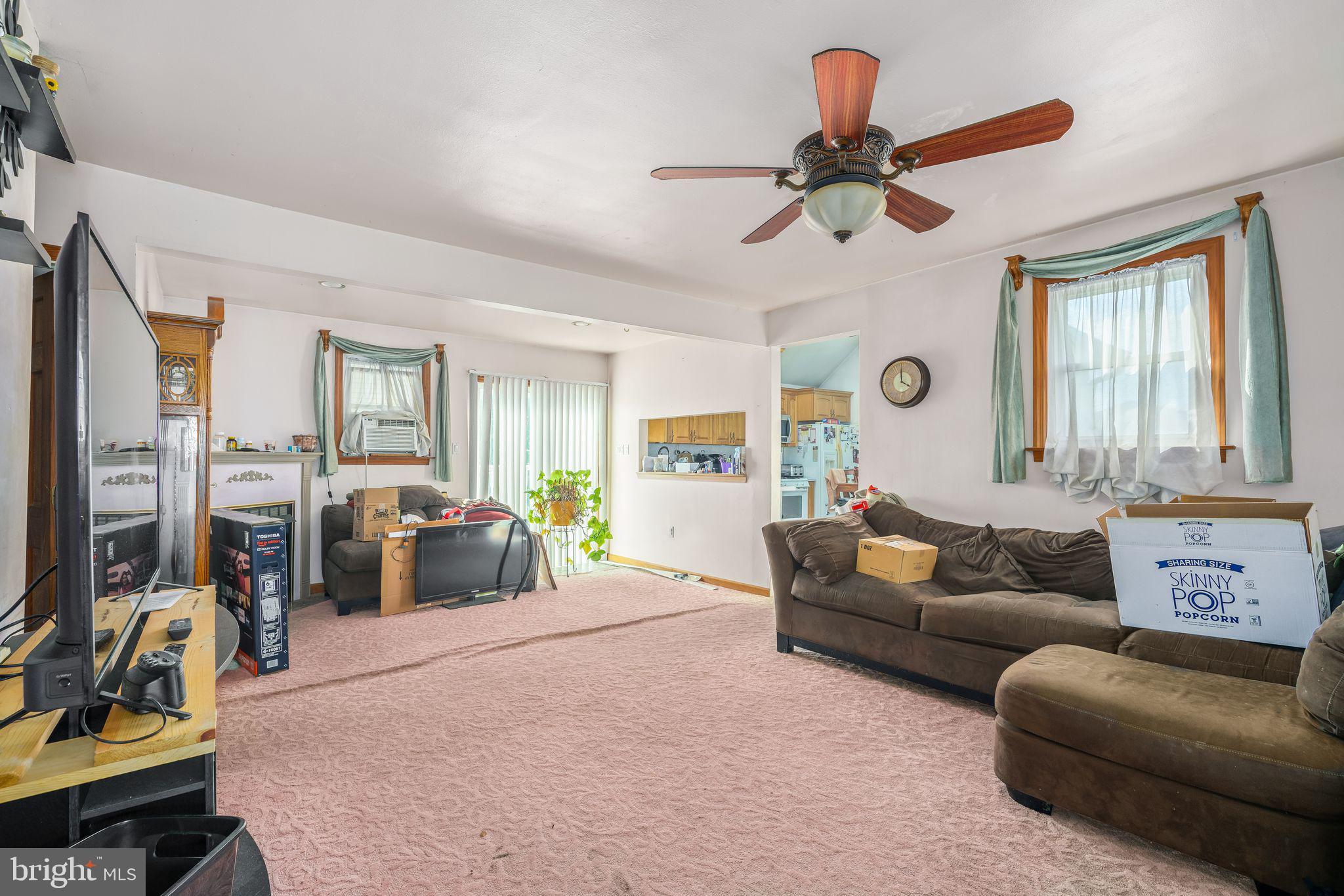 67 Harding Avenue Runnemede, NJ 08078 - Photo 2 of 23