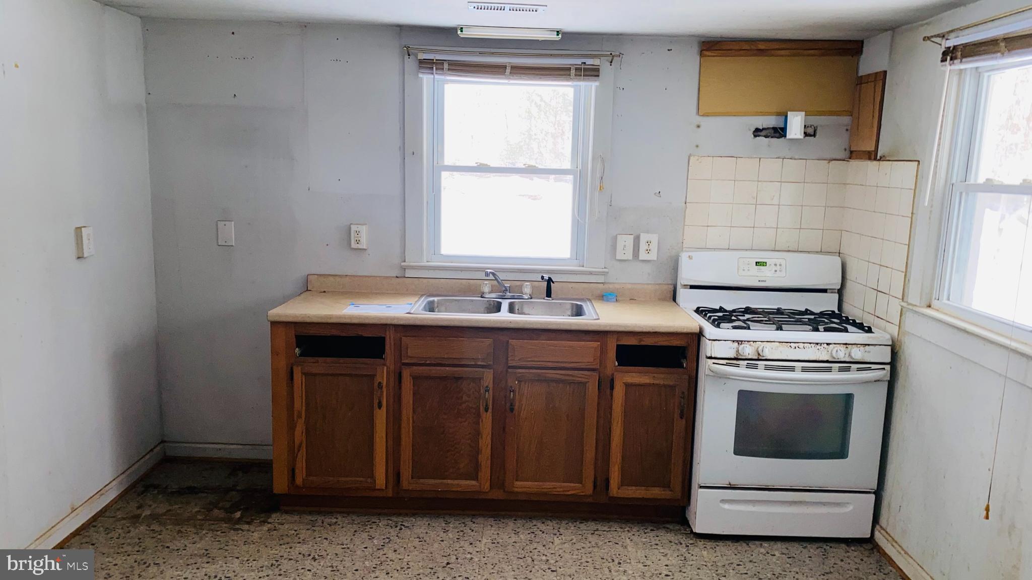 15302 Spotswood Furnace Road Fredericksburg, VA 22407 - Photo 5 of 23