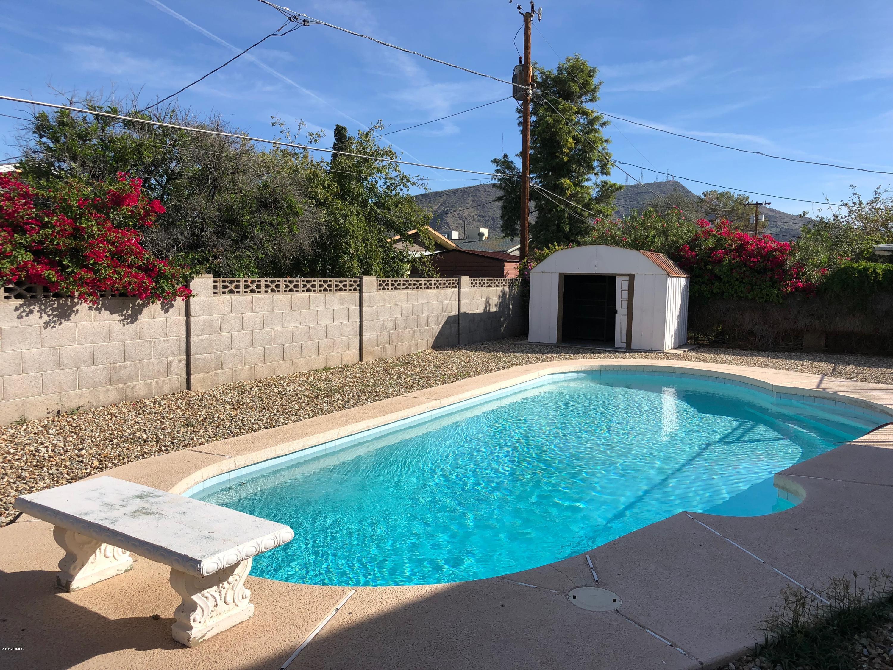 2338 West Cholla Street Phoenix, AZ 85029 - Photo 14 of 23 Private Pool