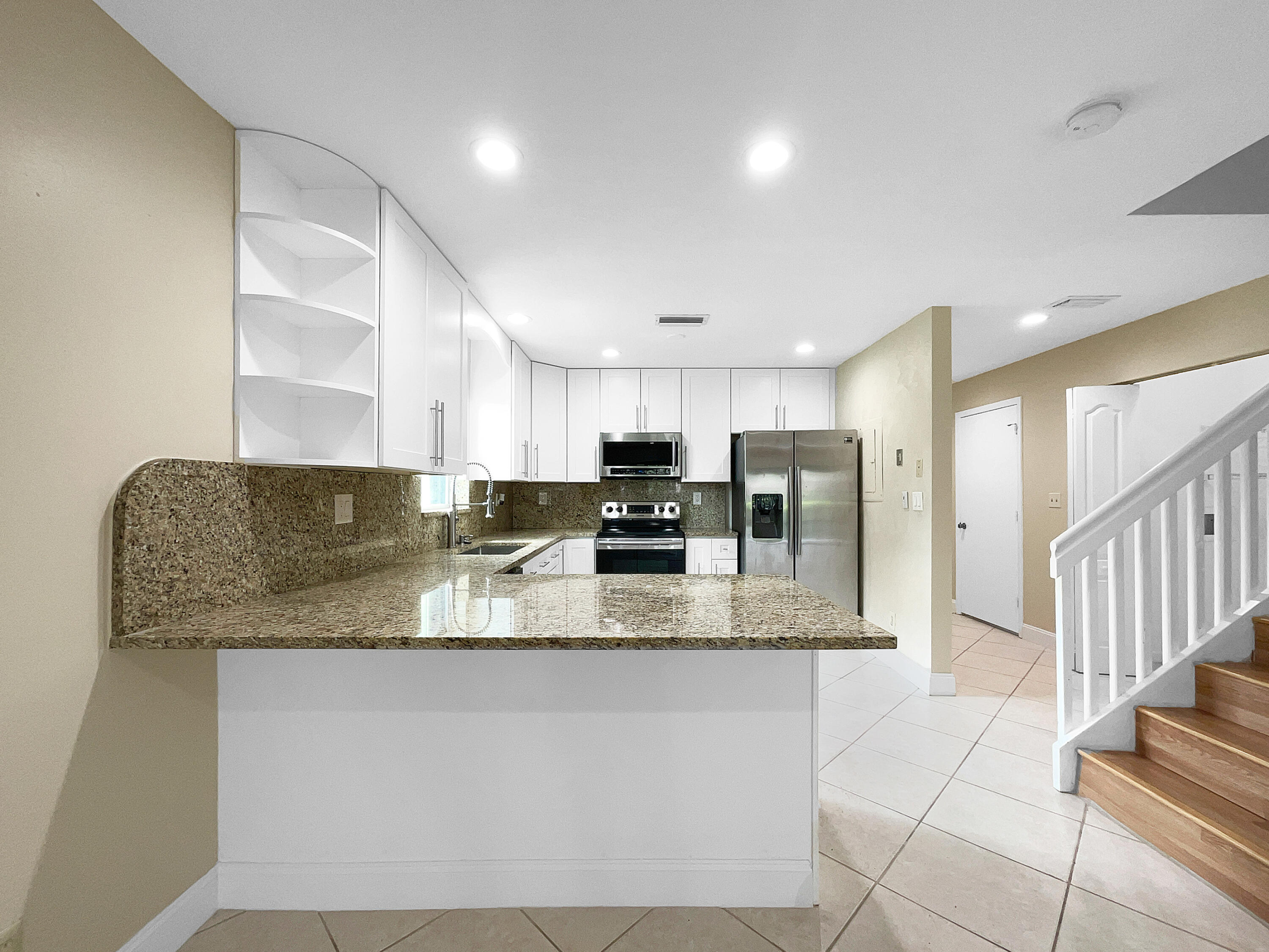 8939 Southwest 21st Court, Unit F Boca Raton, FL 33433 - Photo 14 of 27 listing_13