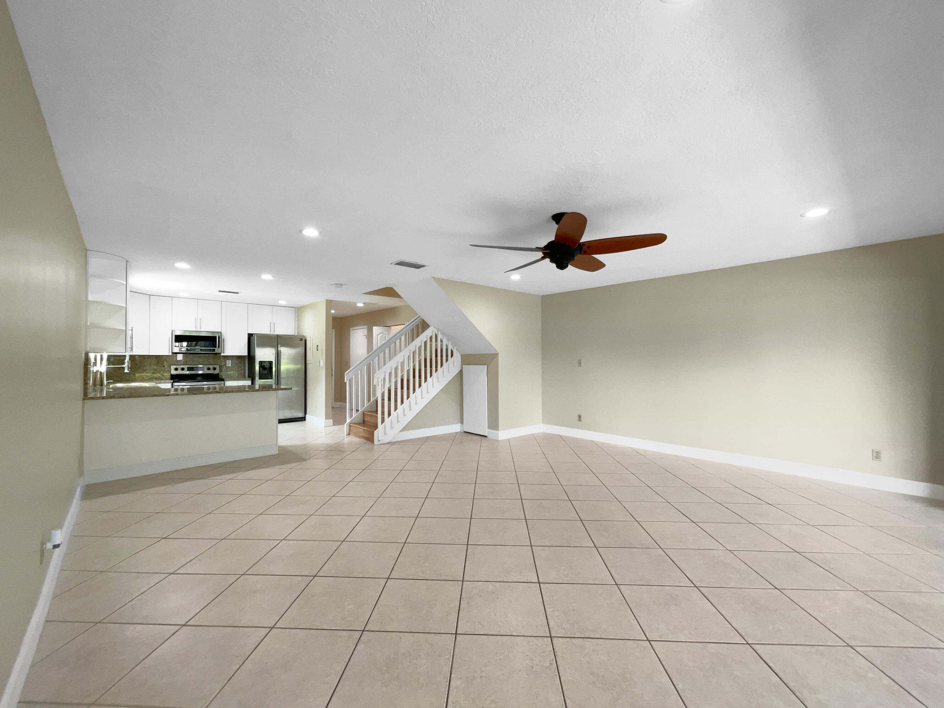 8939 Southwest 21st Court, Unit F Boca Raton, FL 33433 - Photo 15 of 27 listing_14