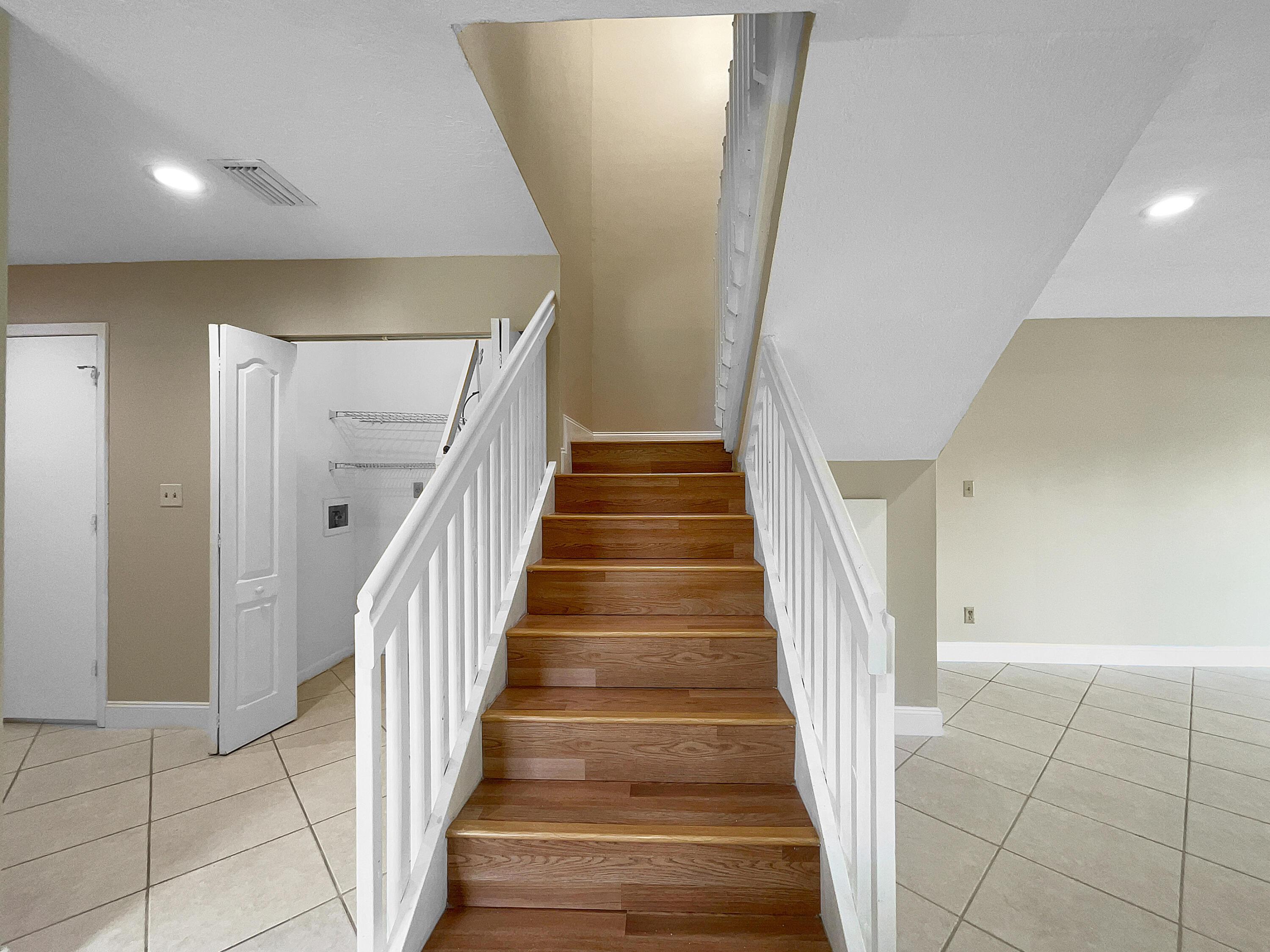 8939 Southwest 21st Court, Unit F Boca Raton, FL 33433 - Photo 17 of 27 listing_16