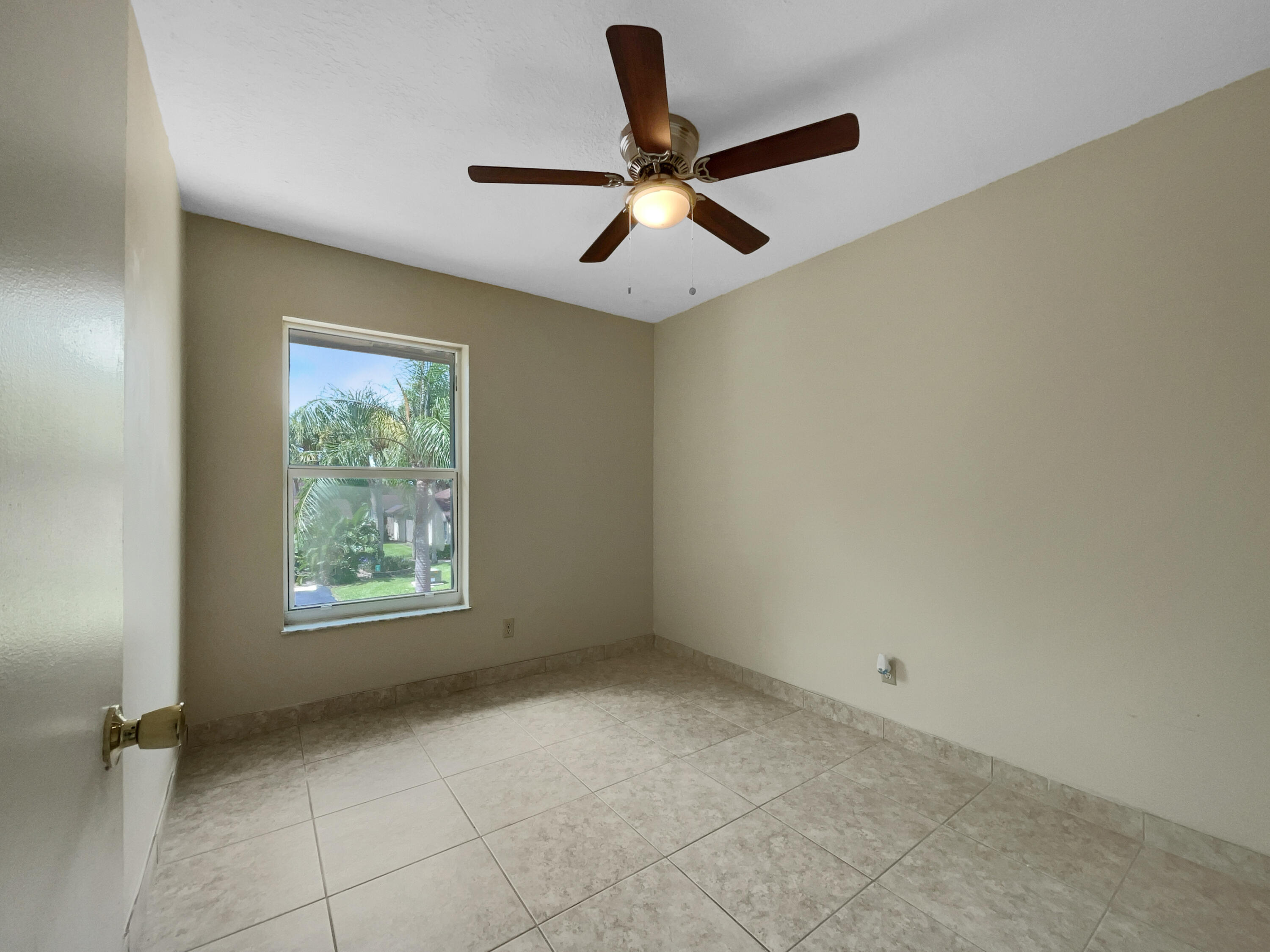 8939 Southwest 21st Court, Unit F Boca Raton, FL 33433 - Photo 24 of 27 listing_23
