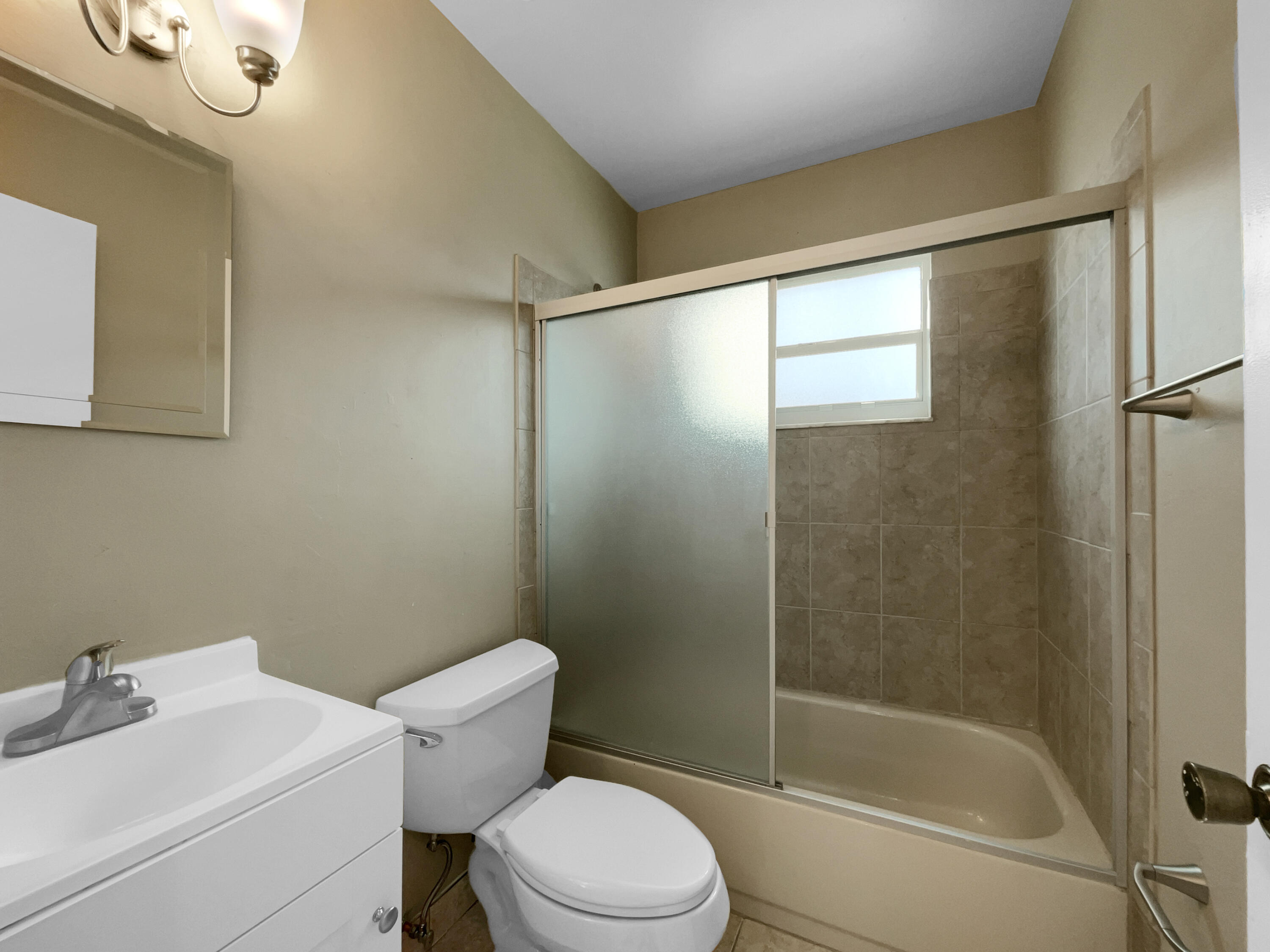 8939 Southwest 21st Court, Unit F Boca Raton, FL 33433 - Photo 5 of 27 listing_4