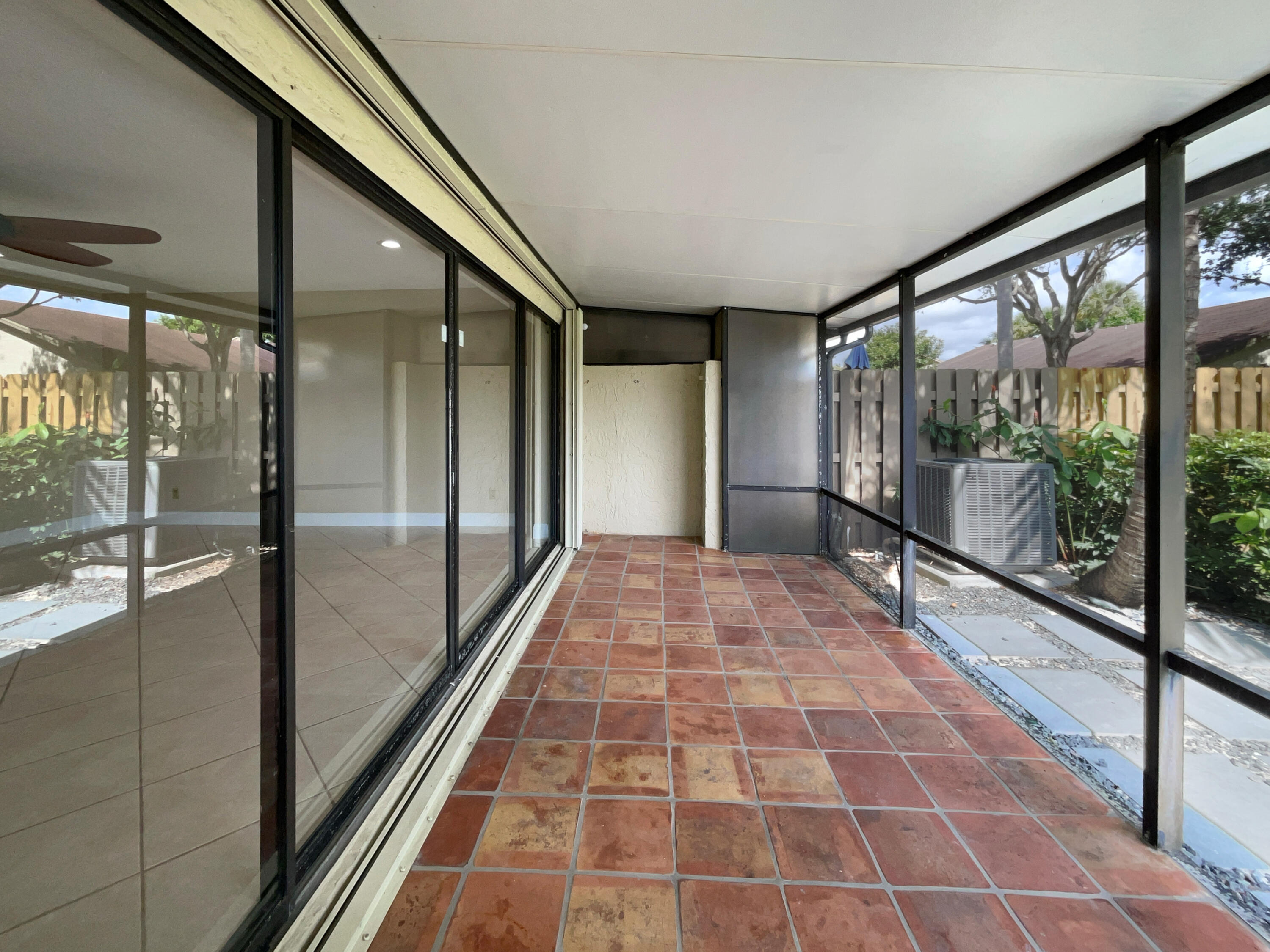8939 Southwest 21st Court, Unit F Boca Raton, FL 33433 - Photo 9 of 27 listing_8