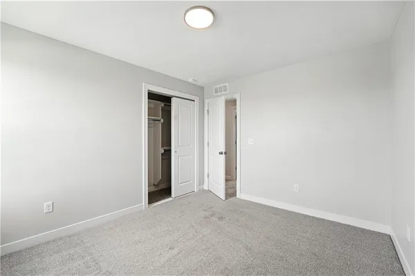 $545,950 | 1929 Southwest Hightown Drive, Lee's Summit, MO 64082