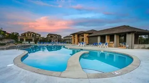 $545,950 | 1929 Southwest Hightown Drive, Lee's Summit, MO 64082