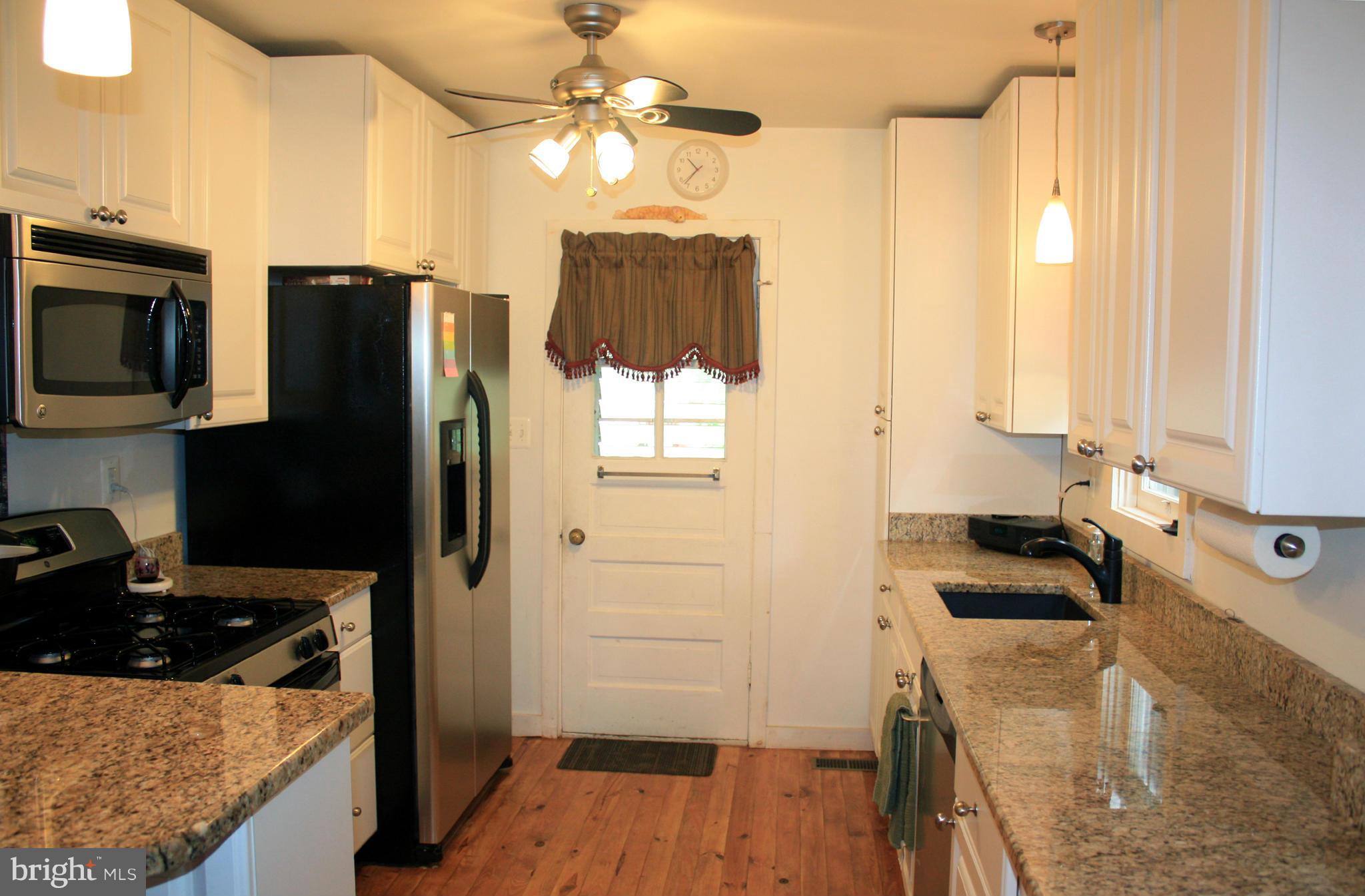 4600 Ridgeway Avenue Baltimore, MD 21206 - Photo 14 of 29 Kitchen