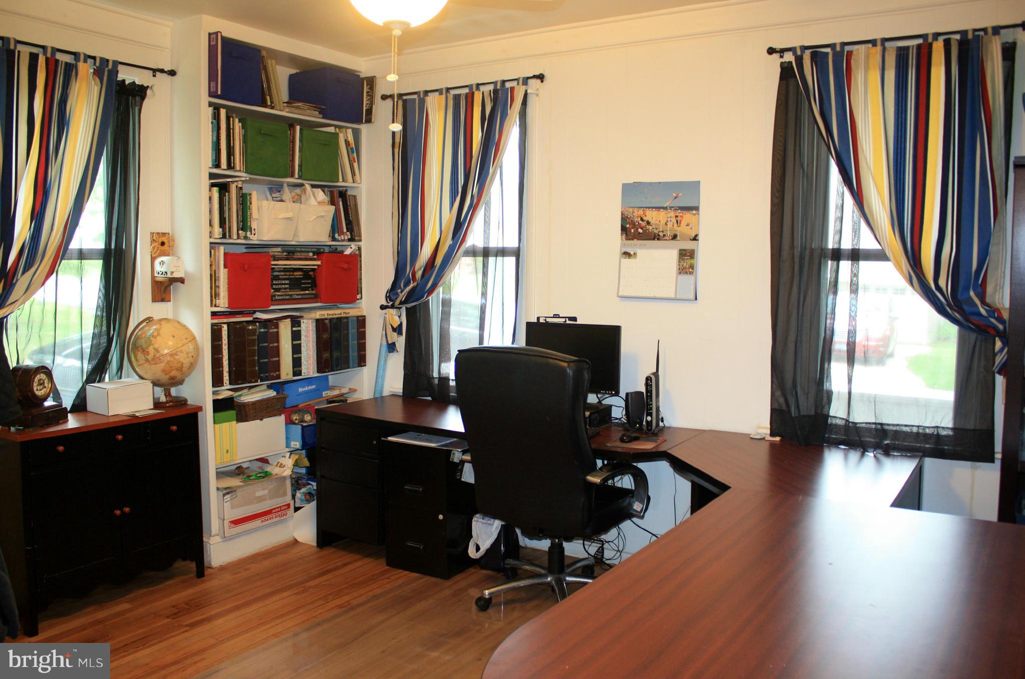 4600 Ridgeway Avenue Baltimore, MD 21206 - Photo 18 of 29 Dining Room