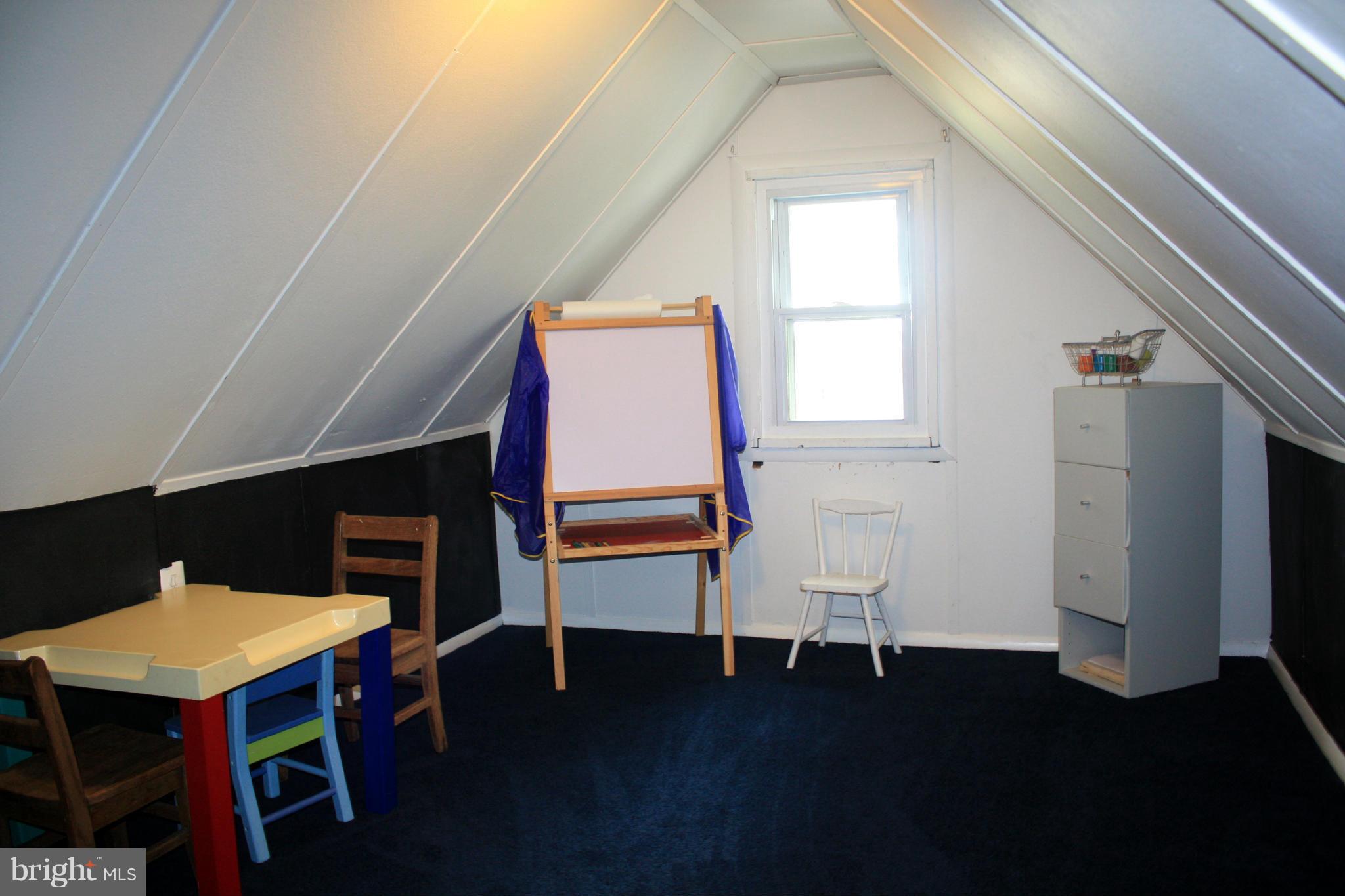 4600 Ridgeway Avenue Baltimore, MD 21206 - Photo 28 of 29 Bedroom