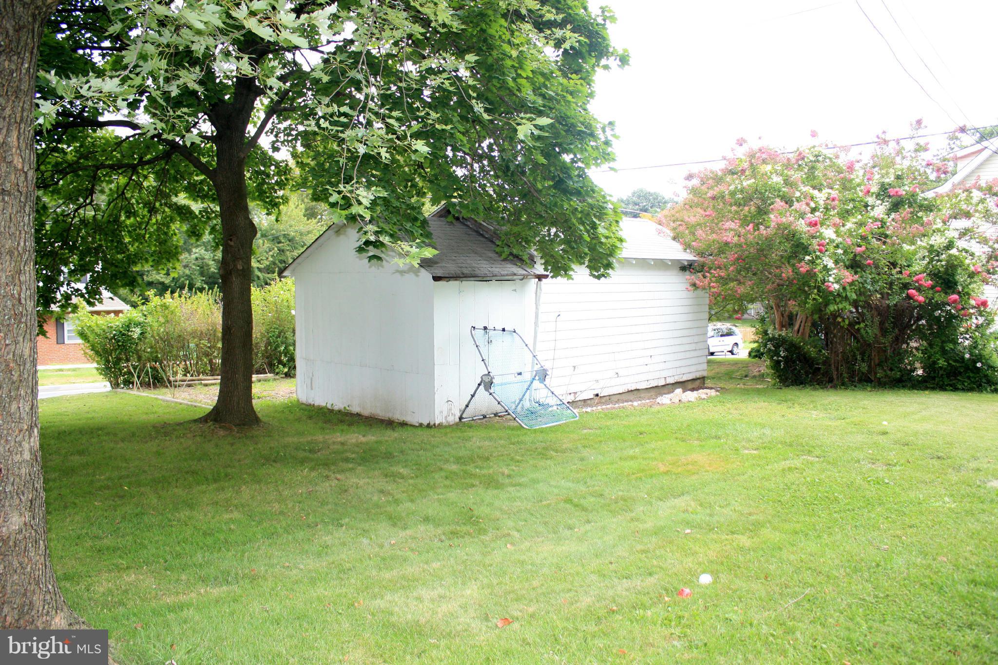 4600 Ridgeway Avenue Baltimore, MD 21206 - Photo 8 of 29 Exterior (General)