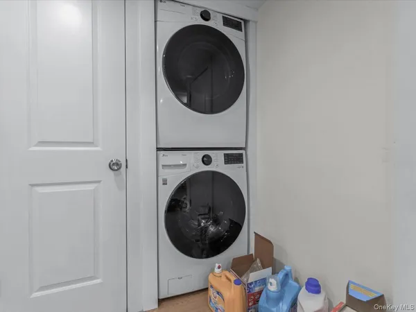 $1,428,000 | 38-19 219th Street | Bayside