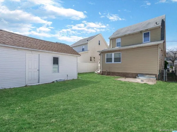 $1,428,000 | 38-19 219th Street | Bayside