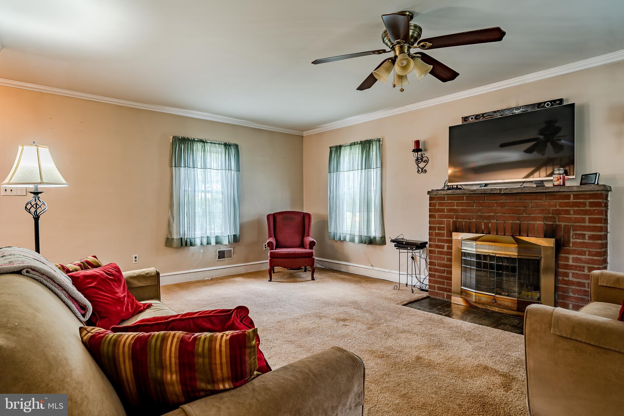411 Fairview Chapel Road Birdsboro, PA 19508 - Photo 9 of 39 Gallery Image 9