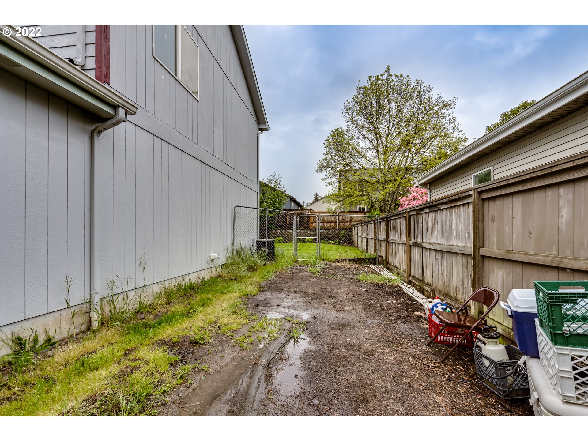823 South 46th Street Springfield, OR 97478 - Photo 32 of 32 a view of a backyard
