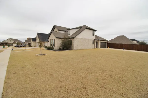 $2,950 | 218 Mockingbird Drive, Waxahachie, TX 75165