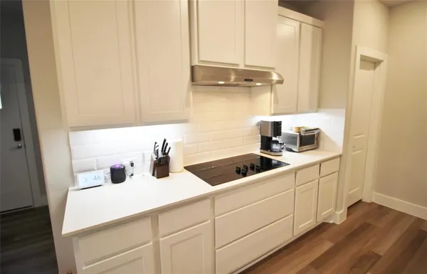 $2,950 | 218 Mockingbird Drive, Waxahachie, TX 75165