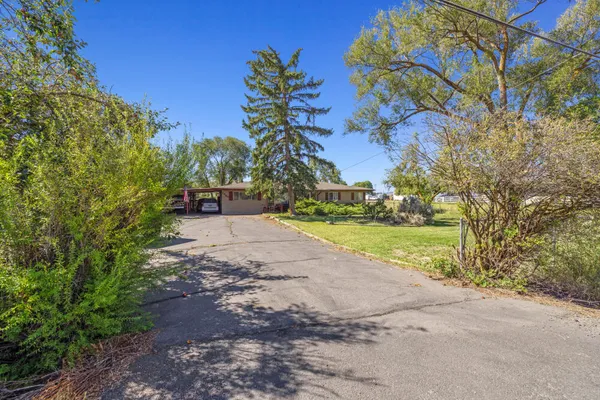 $449,000 | 1460 Joe Wright Road, Klamath Falls, OR 97603