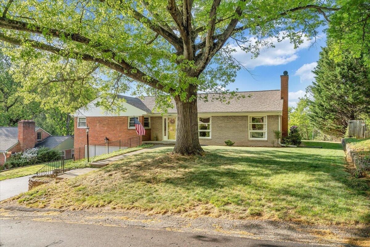 2421 Mt Vernon Road Southwest Roanoke, VA 24015 - Photo 19 of 55 52-MIB08196