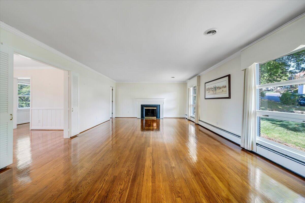2421 Mt Vernon Road Southwest Roanoke, VA 24015 - Photo 23 of 55 07-MIB08025