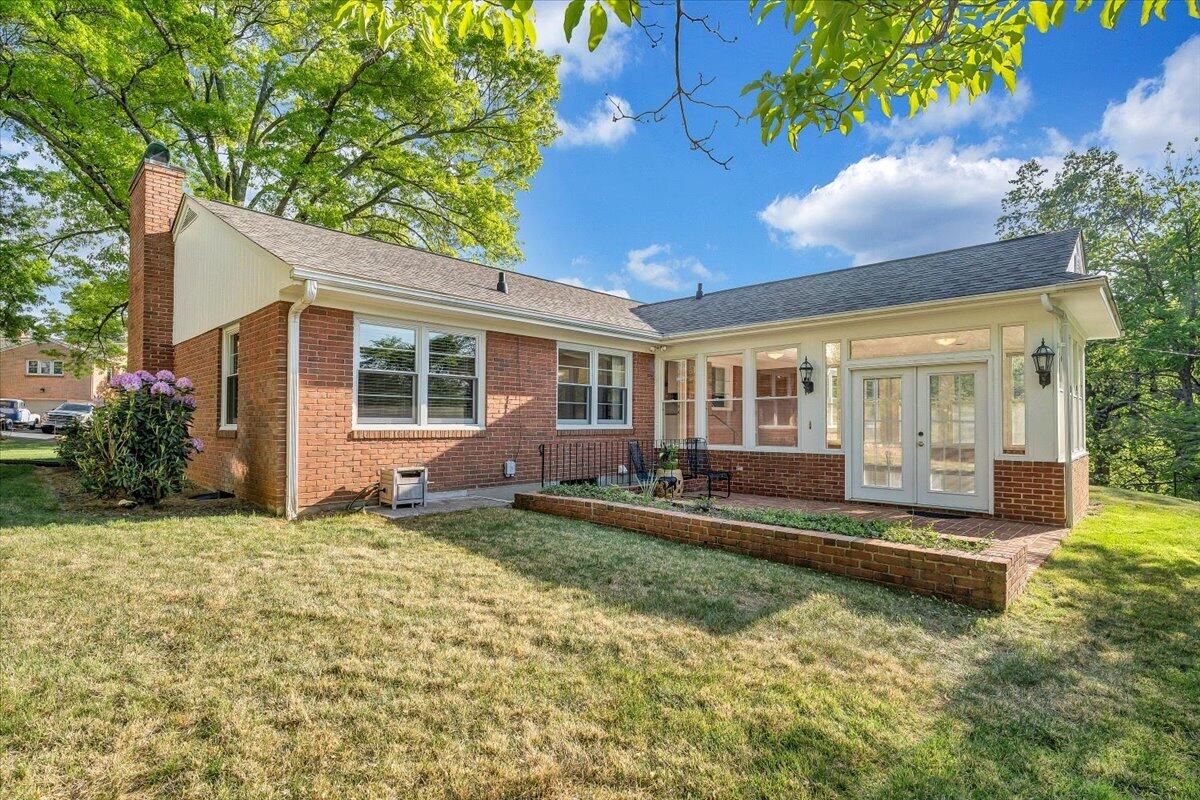 2421 Mt Vernon Road Southwest Roanoke, VA 24015 - Photo 7 of 55 39-MIB08139