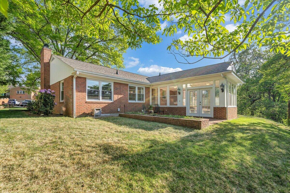 2421 Mt Vernon Road Southwest Roanoke, VA 24015 - Photo 8 of 55 40-MIB08142