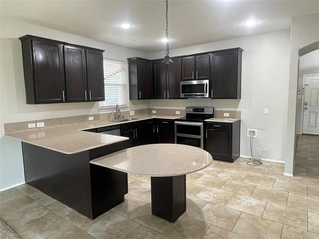 5713 Pebble Ridge Drive McKinney, TX 75070 - Photo 2 of 39