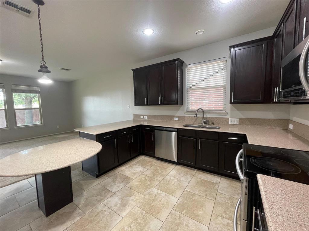 5713 Pebble Ridge Drive McKinney, TX 75070 - Photo 3 of 39