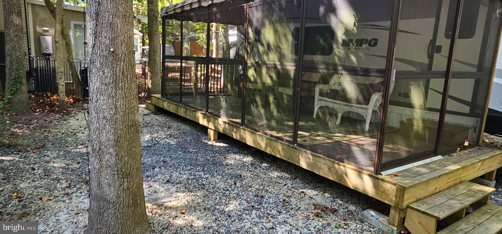 669 Route 9 Rte Cape, Unit 439 Cape May, NJ 08204 - Photo 11 of 18 a view of a balcony with a tub