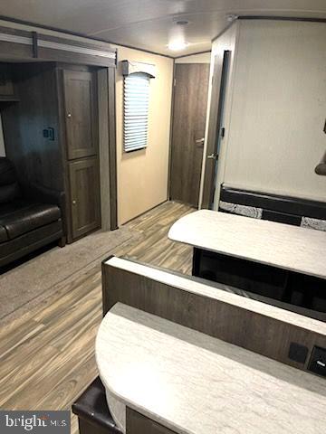 669 Route 9 Rte Cape, Unit 439 Cape May, NJ 08204 - Photo 5 of 18 a bathroom with a bathtub and a shower