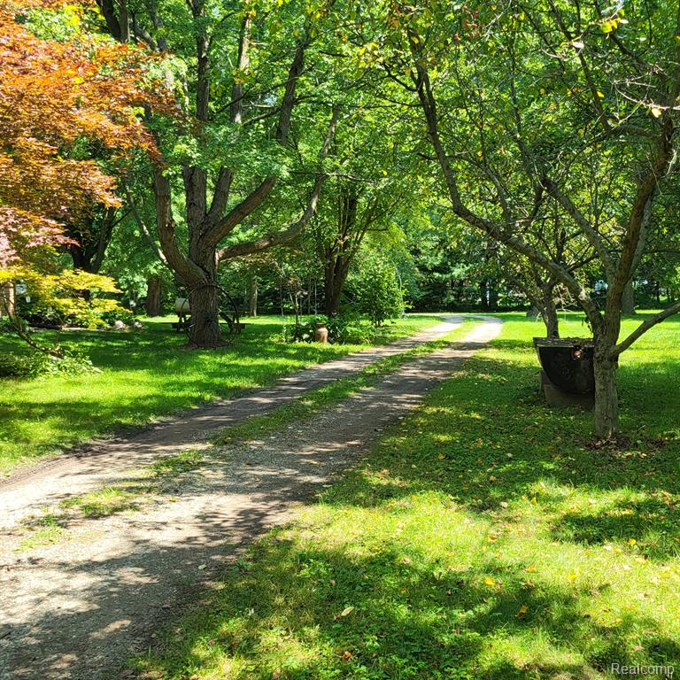 14848 Sharrard Road Allenton, MI 48002 - Photo 44 of 56