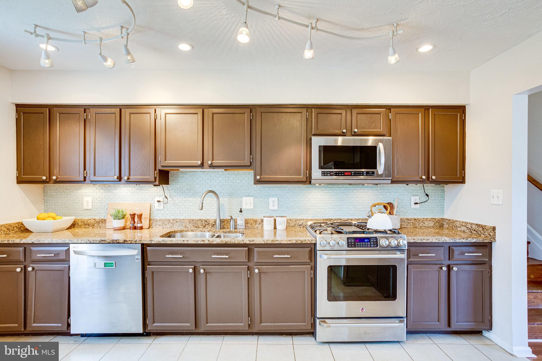 6449 Forest Road Cheverly, MD 20785 - Photo 10 of 58 Gallery Image 10