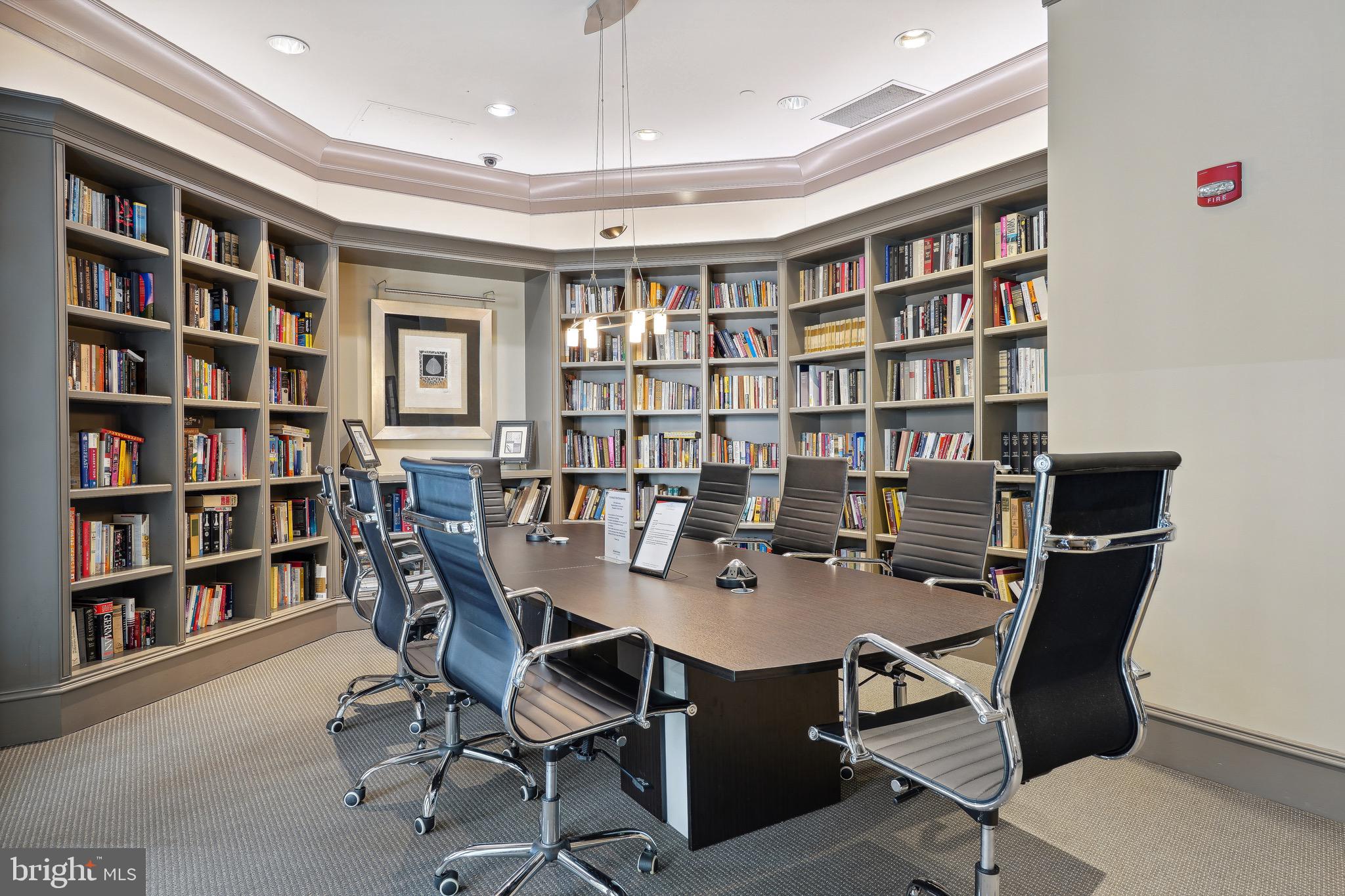 851 North Glebe Road, Unit 108 Arlington, VA 22203 - Photo 25 of 30 Library
