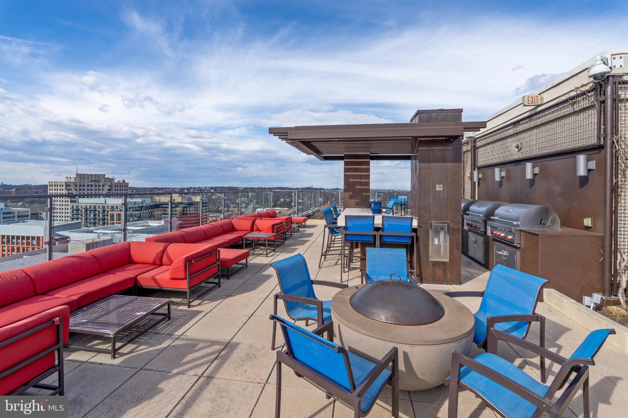 851 North Glebe Road, Unit 108 Arlington, VA 22203 - Photo 27 of 30 Roof Top Patio