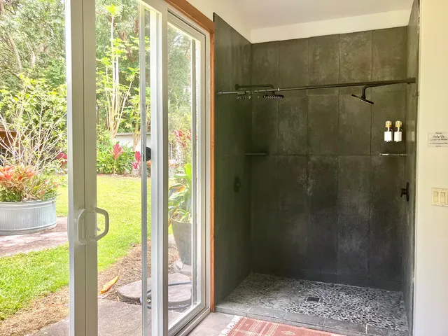 $899,000 | 94-6795 Mamalahoa Highway, Naalehu, HI 96772