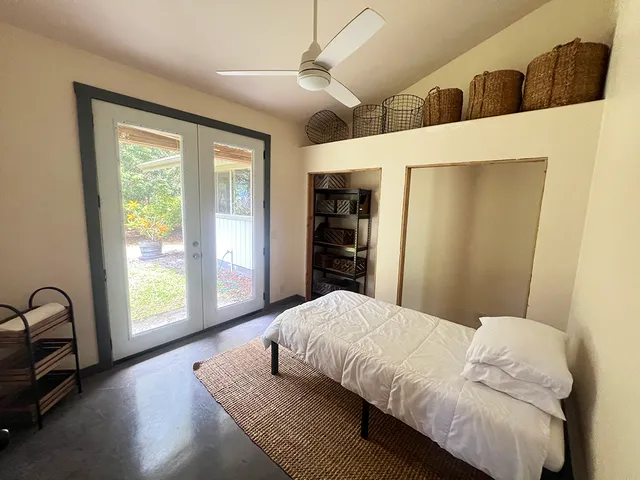 $899,000 | 94-6795 Mamalahoa Highway, Naalehu, HI 96772