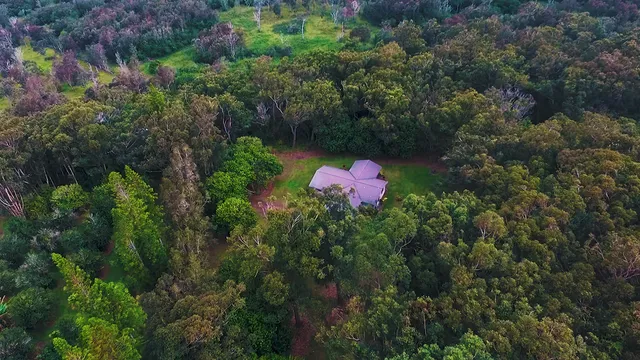 $899,000 | 94-6795 Mamalahoa Highway, Naalehu, HI 96772